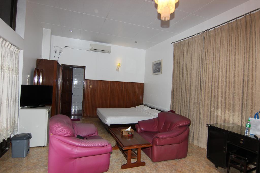 Hotel Windsor Yangon Dış mekan fotoğraf