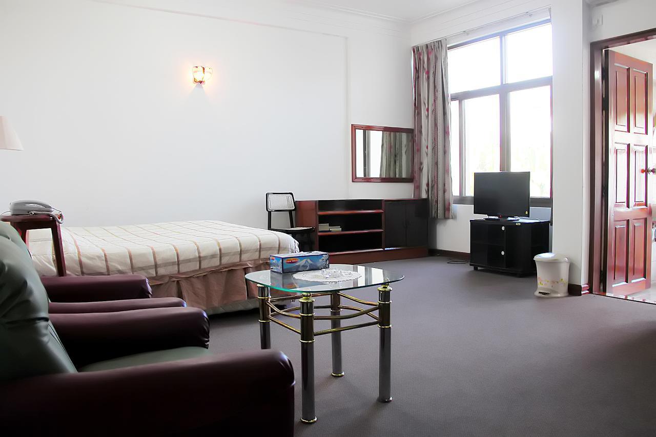 Hotel Windsor Yangon Dış mekan fotoğraf